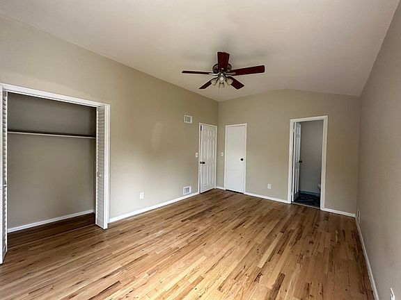 5th image of 101 Brookfield Ave Floor 2