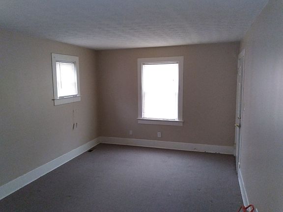4th image of 103 N 38th St APT 2