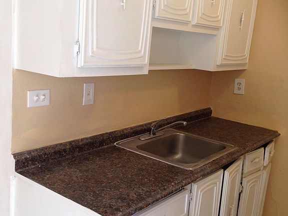 4th image of 7620 Kimberly Blvd APT 1G