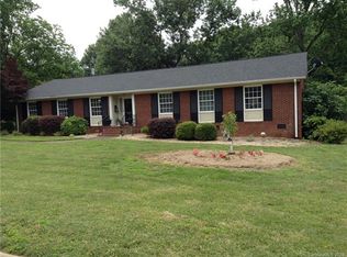 407 Hawthorne Rd, Kings Mountain, NC 28086