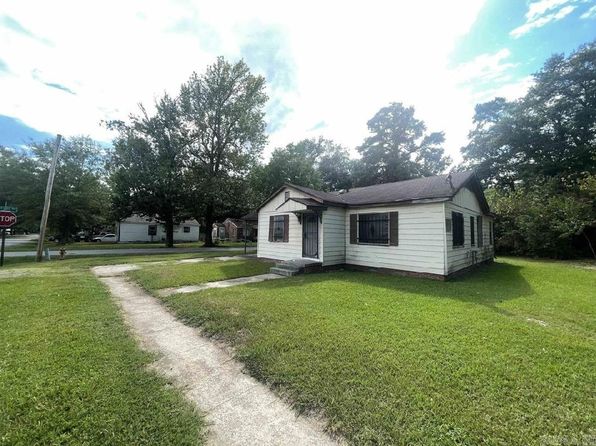 2004 S Maple St, Pine Bluff, AR 71603