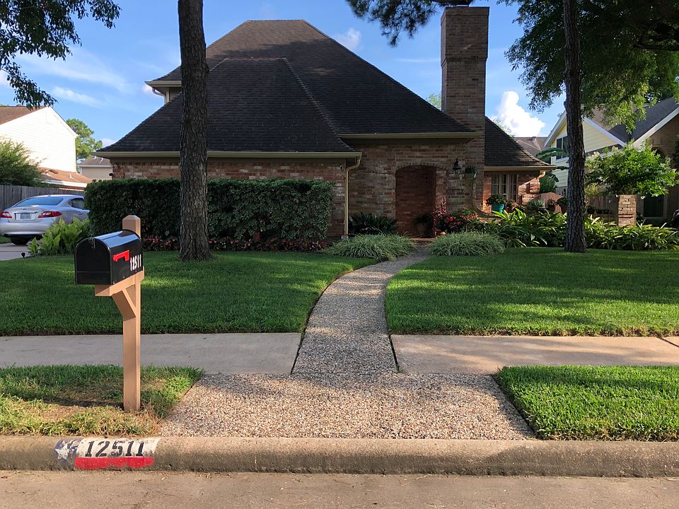 2nd image of 12511 Burgoyne Dr