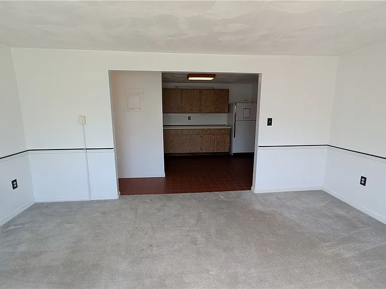 51 S 86th St #11B — Photo 6