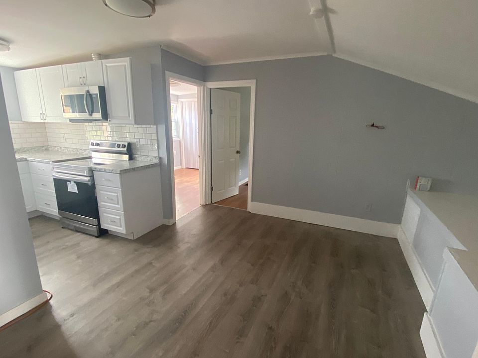 148 Falls Ave, Oakville, CT 06779 Zillow