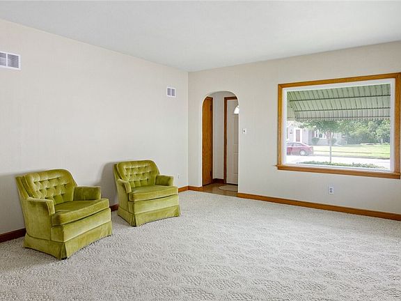 5th image of 1830 Valmont Avenue