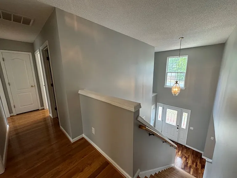 102 Alice Ct — Photo 16