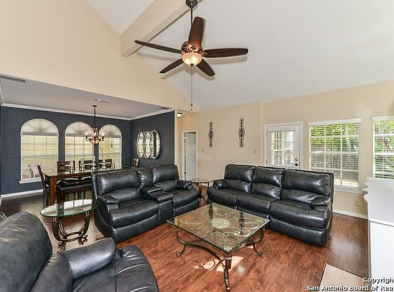 5th image of 2627 Chestnut Bnd