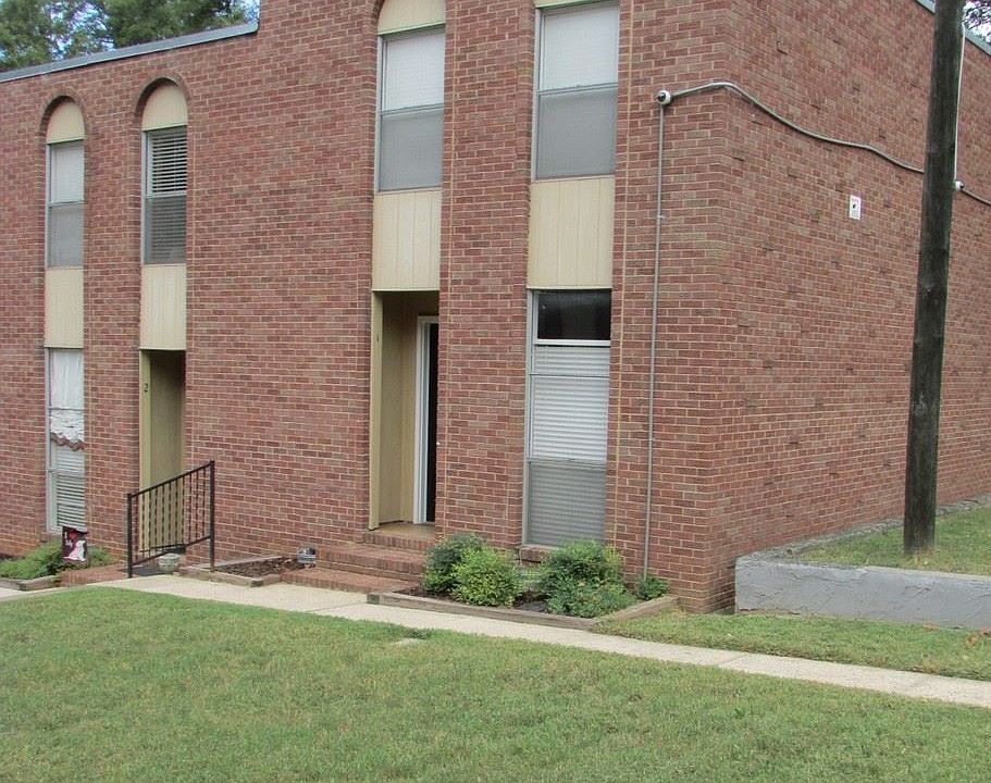 1st image of 407 S Chester St APT 1