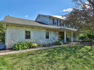 5832 Kernsville Rd, Orefield, PA 18069