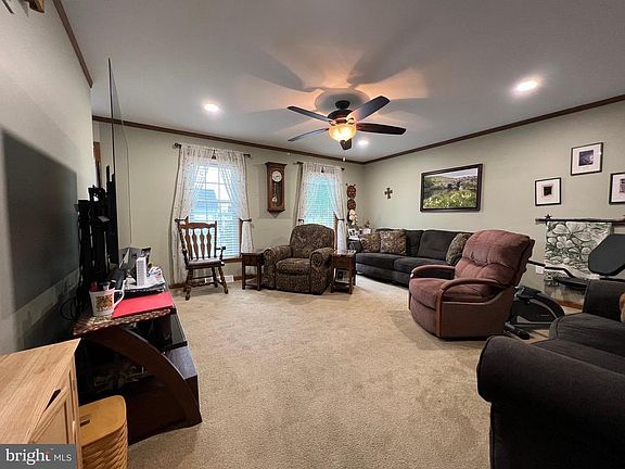 5th image of 236 Philip Ln
