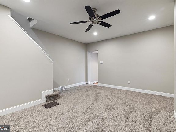 5th image of 6435 Grays Ave