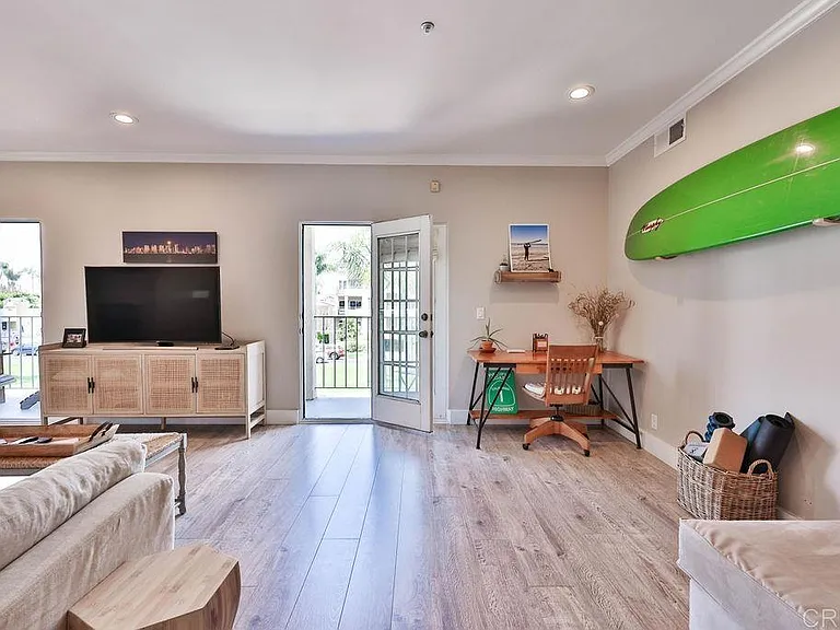 229 Orange Ave #3 — Photo 37
