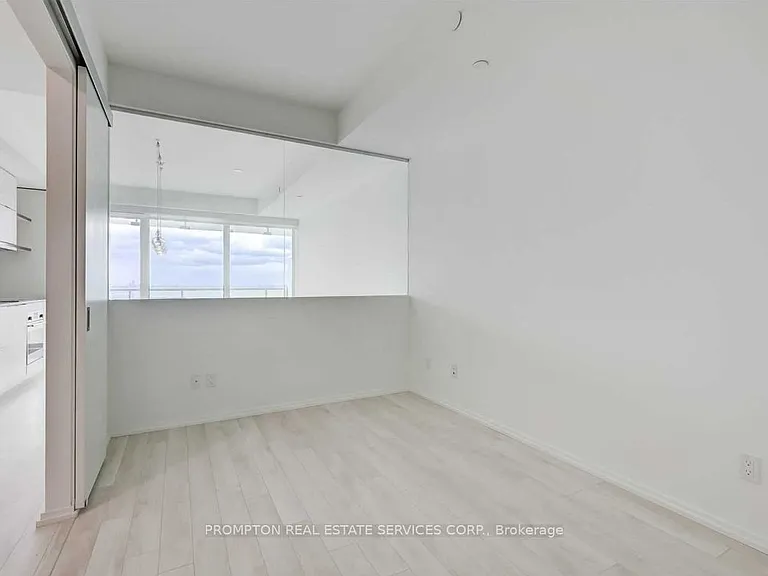 197 Yonge St #3511 — Photo 3