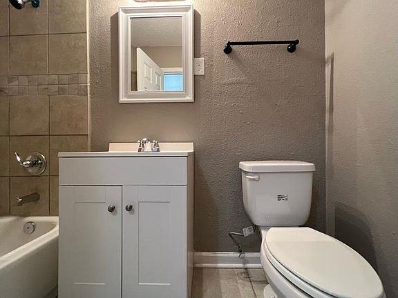 4th image of 5113 Belfast Dr