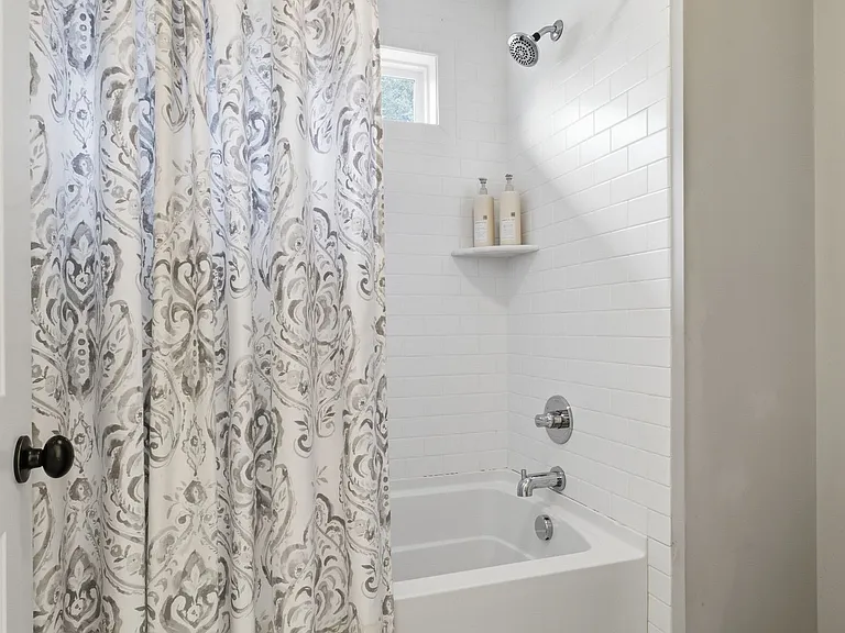 4010 Burrus St — Photo 30