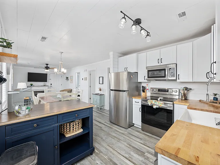 1505 Hillside Dr S #7 — Photo 8