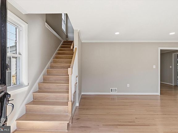 5th image of 5537 10th St N