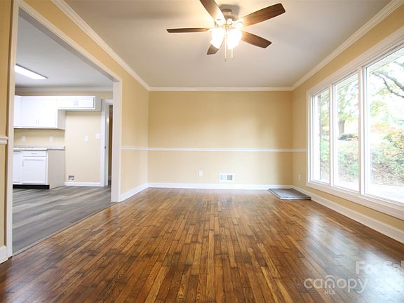 5th image of 114 Forestway Dr