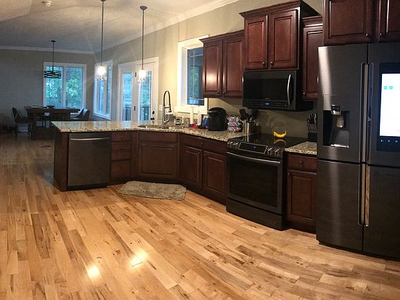 3rd image of 9 Waters Edge Blvd #16