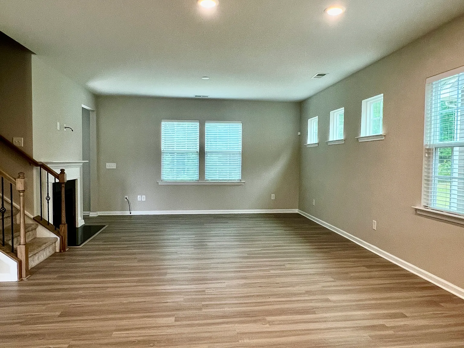4 bed, 2246 sqft, $2,700 — Photo 3