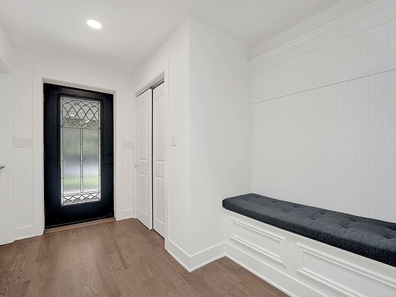 2nd image of 6444 N Knox Ave