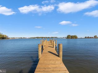 984 Shore Dr, Colonial Beach, VA 22443