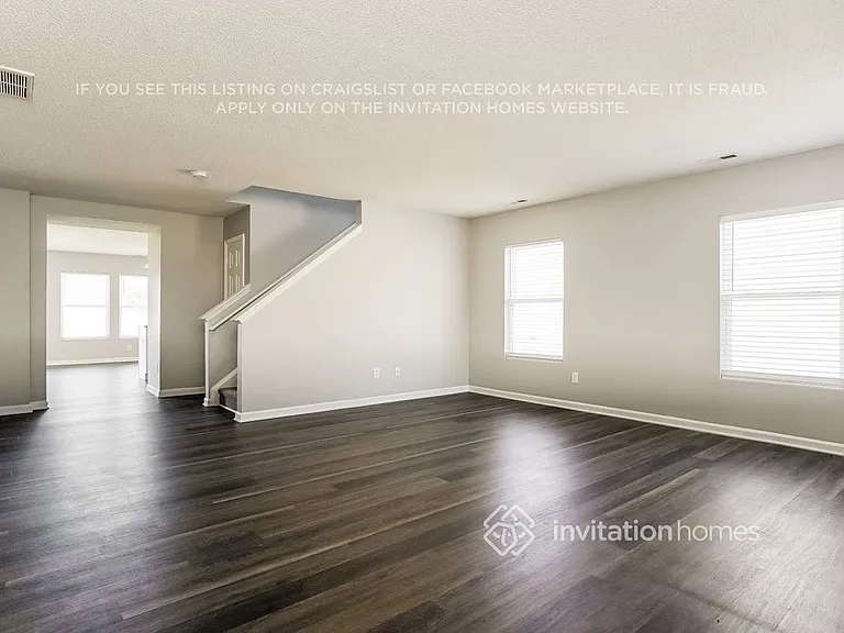 1136 Tellis Dr — Photo 6