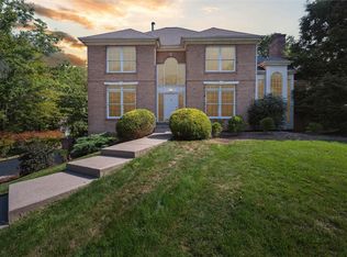 207 Ravenscroft Ct, Cranberry Township, PA 16066