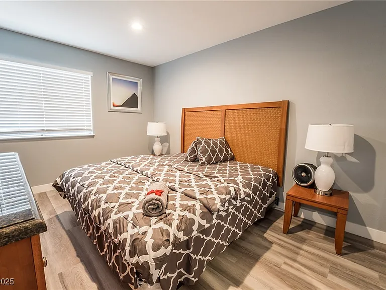 3955 Savoy Ct — Photo 46