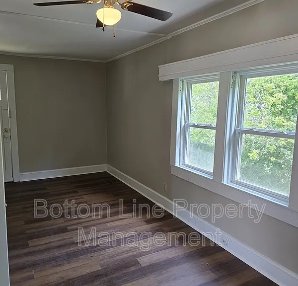 182 Cabarrus Ave E — Photo 4