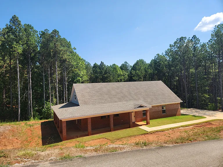 69 River Bend Park Dr — Photo 1