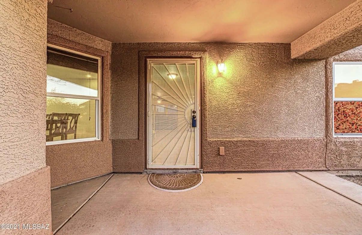 4 bed, 2886 sqft, $2,395 — Photo 3