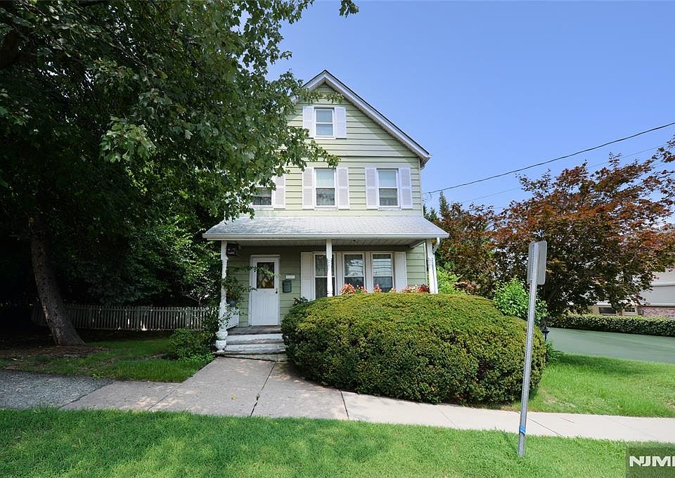 1st image of 10 Ackerman Ave