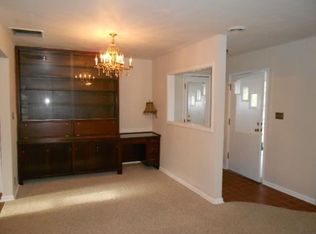 207 Woodridge, Terre Haute, IN 47803