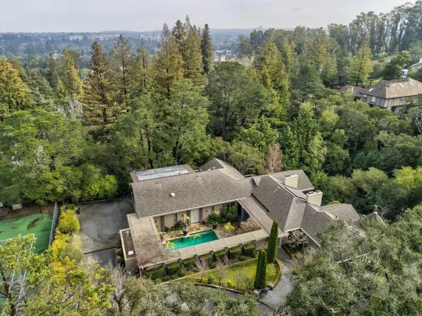 840 Lombardi Ln, Hillsborough, CA 94010