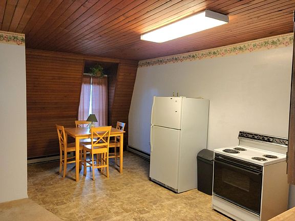 4th image of 139 E Dubois Ave #139A