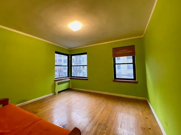 251 Seaman Avenue image 1 of 9