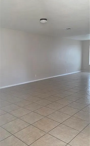 414 Rio Colorado St — Photo 3