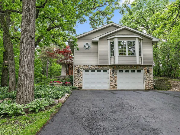 405 Concord Ave, Fox River Grove, IL 60021