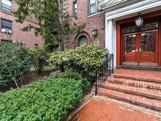 2nd image of 83-80 118th St APT 5C