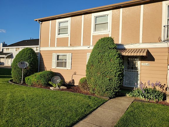 2nd image of 19320 Oakwood Ave Unit 49