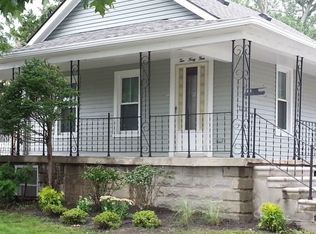 244 Oak St, Wyandotte, MI 48192