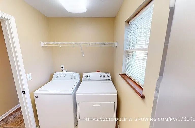 1806 N Creek Cir — Photo 15