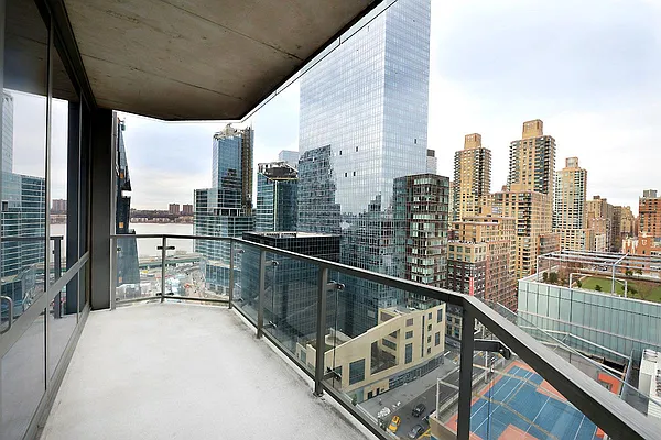 Sold by A & I Broadway | media 23