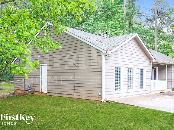 3rd image of 1456 Chaseway Cir
