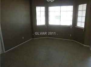 3rd image of 4746 Valley Dr