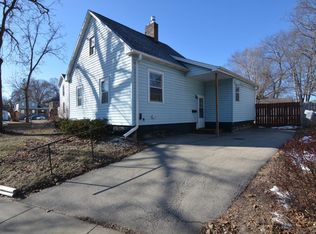 604 Macfarlane Rd, Portage, WI 53901