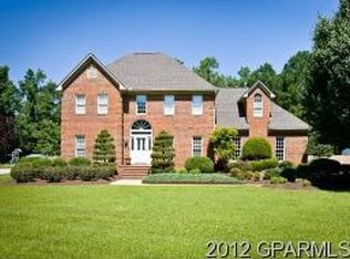 2708 Royal Dr, Winterville, NC 28590