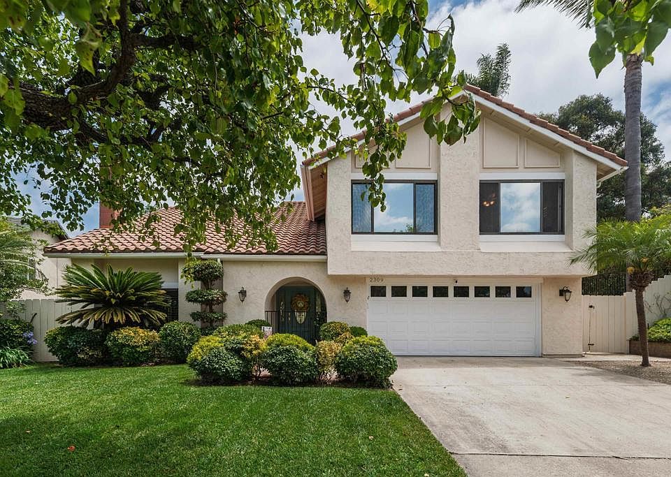 1st image of 2309 Carriage Cir