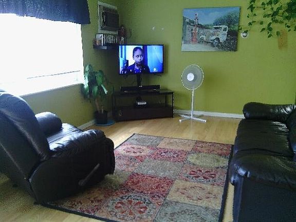 2nd image of 3862 Kingswood Dr